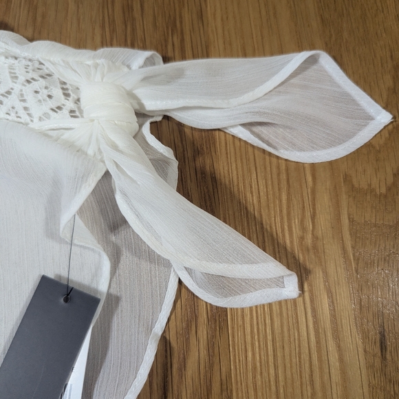 Alyx White Overlay Sheer Blouse Size Large - Picture 5 of 9